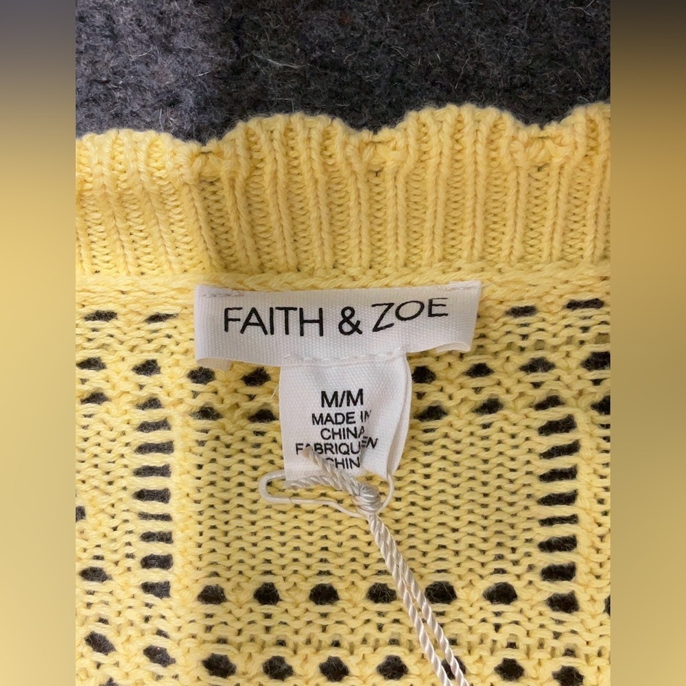 Women’s Faith & Zoe Buttercream Yellow Knit Button-Front Cardigan Sweater Medium - Picture 12 of 13
